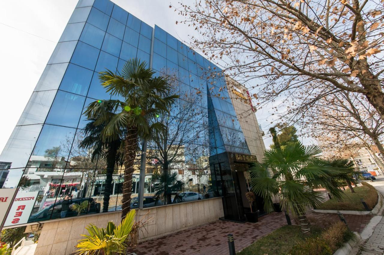 Hotel Denver Тирана Екстер'єр фото
